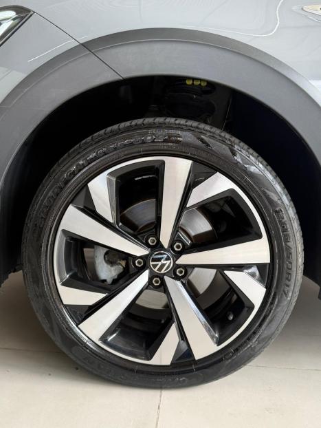 VOLKSWAGEN Nivus 1.0 4P FLEX 200 TSI HIGHLINE TURBO AUTOM�TICO, Foto 13