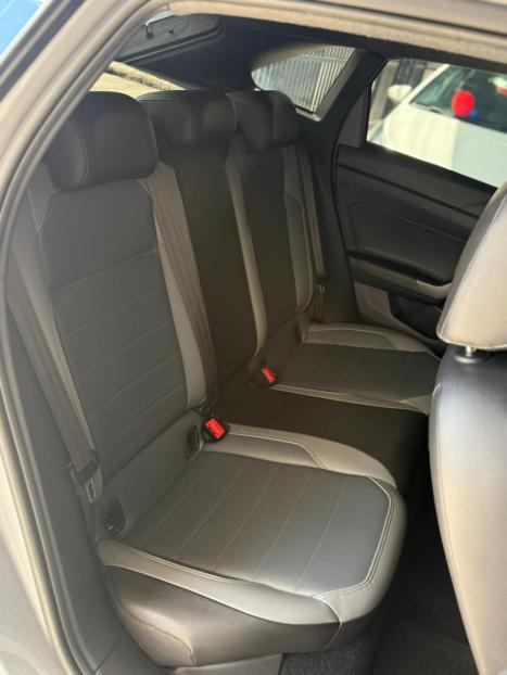 VOLKSWAGEN Nivus 1.0 4P FLEX 200 TSI HIGHLINE TURBO AUTOM�TICO, Foto 15