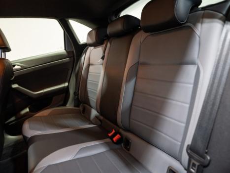 VOLKSWAGEN Nivus 1.0 4P FLEX 200 TSI HIGHLINE TURBO AUTOM�TICO, Foto 10