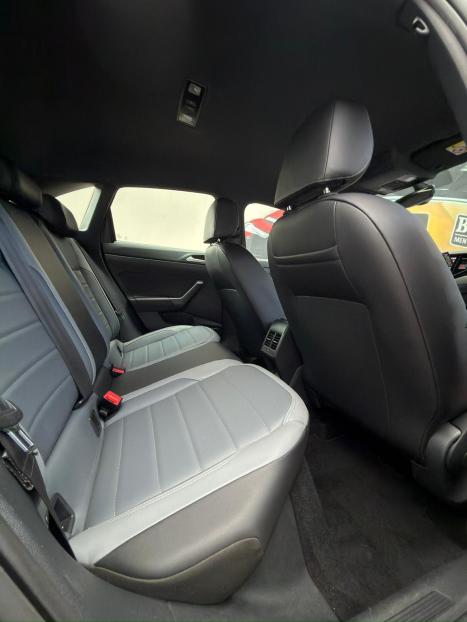 VOLKSWAGEN Nivus 1.0 4P FLEX 200 TSI HIGHLINE TURBO AUTOM�TICO, Foto 17