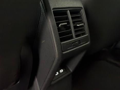 VOLKSWAGEN Nivus 1.0 4P FLEX 200 TSI COMFORTLINE TURBO AUTOM�TICO, Foto 13