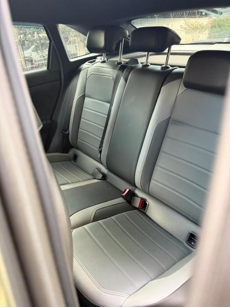 VOLKSWAGEN Nivus 1.0 4P FLEX 200 TSI HIGHLINE TURBO AUTOM�TICO, Foto 6