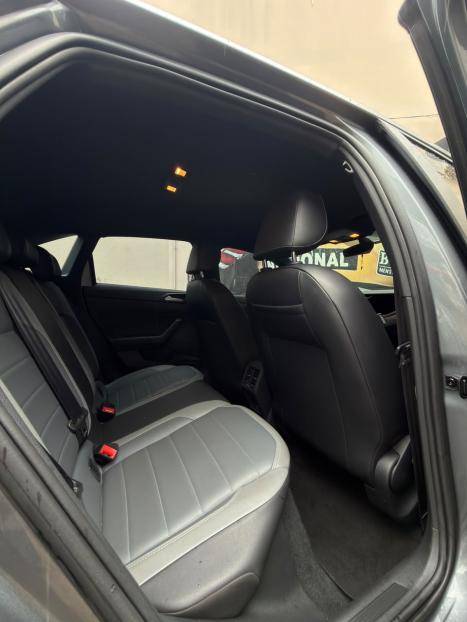 VOLKSWAGEN Nivus 1.0 4P FLEX 200 TSI HIGHLINE TURBO AUTOM�TICO, Foto 16