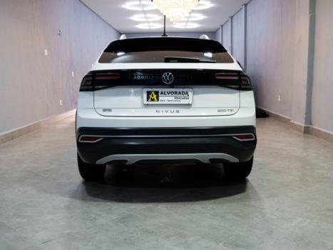 VOLKSWAGEN Nivus 1.0 4P FLEX 200 TSI HIGHLINE TURBO AUTOM�TICO, Foto 10