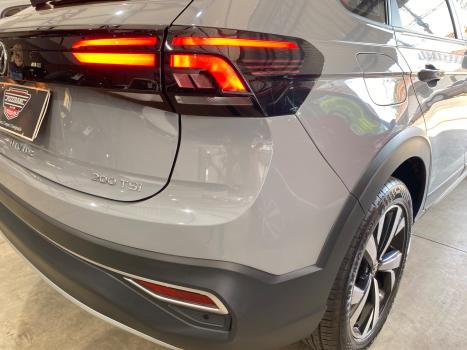 VOLKSWAGEN Nivus 1.0 4P FLEX 200 TSI HIGHLINE TURBO AUTOM�TICO, Foto 9
