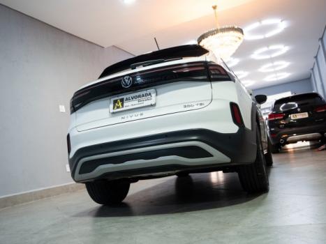 VOLKSWAGEN Nivus 1.0 4P FLEX 200 TSI HIGHLINE TURBO AUTOMÁTICO, Foto 8