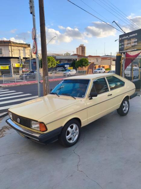 VOLKSWAGEN Passat 1.6 LS, Foto 1