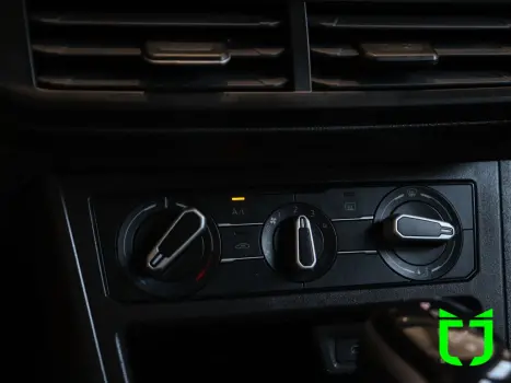 VOLKSWAGEN Polo Hatch 1.0 12V 4P 200 TSI  COMFORTLINE AUTOMTICO, Foto 11