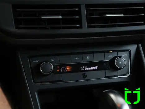 VOLKSWAGEN Polo Hatch 1.0 12V 4P 200 TSI HIGHLINE AUTOM�TICO, Foto 12