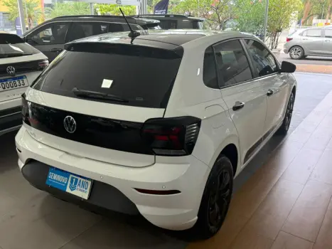 VOLKSWAGEN Polo Hatch 1.0 4P MPI TRACK ROCK IN ROCK, Foto 9