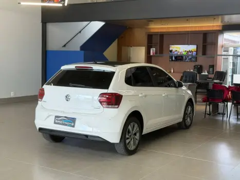 VOLKSWAGEN Polo Hatch 1.0 4P 170 TSI COMFORTLINE AUTOM�TICO, Foto 4