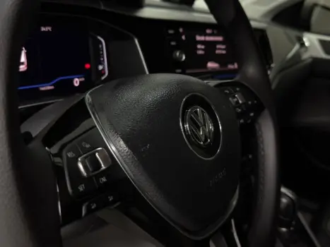 VOLKSWAGEN Polo Hatch 1.0 12V 4P 200 TSI HIGHLINE AUTOM�TICO, Foto 9