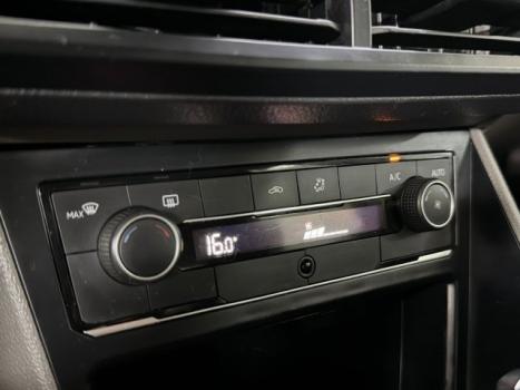 VOLKSWAGEN Polo Hatch 1.0 12V 4P 200 TSI HIGHLINE AUTOM�TICO, Foto 12