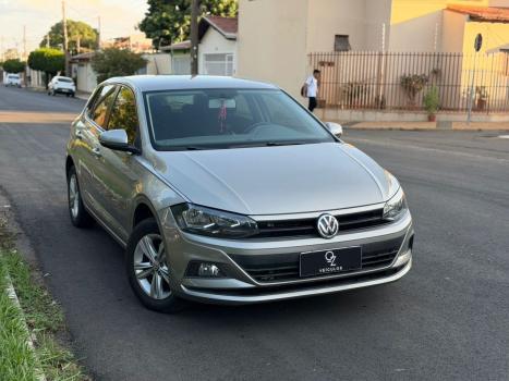 VOLKSWAGEN Polo Hatch 1.0 12V 4P 200 TSI COMFORTLINE, Foto 2