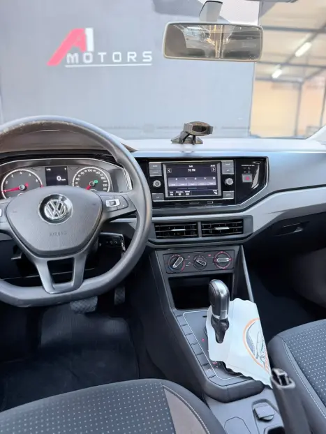 VOLKSWAGEN Polo Hatch 1.0 12V 4P 200 TSI  COMFORTLINE AUTOM�TICO, Foto 15