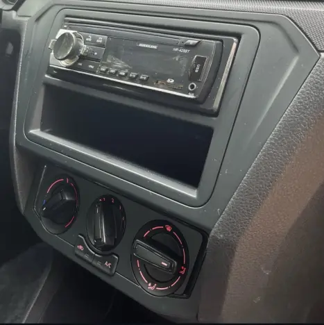 VOLKSWAGEN Saveiro 1.6 FLEX MSI ROBUST CABINE SIMPLES, Foto 8 VOLKSWAGEN Saveiro 1.6 FLEX MSI ROBUST CABINE SIMPLES, Foto 8