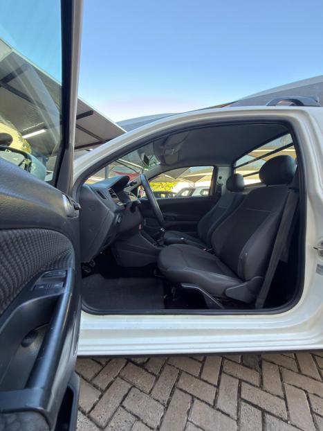 VOLKSWAGEN Saveiro 1.6 G7 CABINE SIMPLES TRENDLINE FLEX, Foto 13