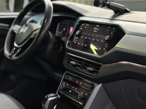 VOLKSWAGEN T-Cross 1.0 4P 200 TSI FLEX COMFORTLINE AUTOM�TICO, Foto 6