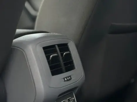 VOLKSWAGEN T-Cross 1.0 4P 200 TSI FLEX COMFORTLINE AUTOM�TICO, Foto 11