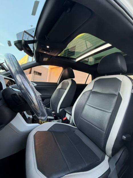 VOLKSWAGEN T-Cross 1.4 4P 250 TSI FLEX HIGHLINE AUTOMÁTICO, Foto 4 VOLKSWAGEN T-Cross 1.4 4P 250 TSI FLEX HIGHLINE AUTOMÁTICO, Foto 4