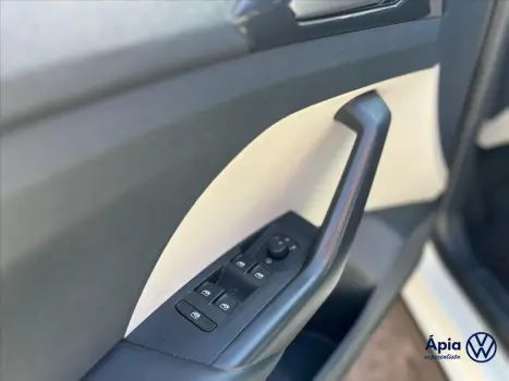 VOLKSWAGEN T-Cross 1.4 4P 250 TSI FLEX HIGHLINE AUTOM�TICO, Foto 12