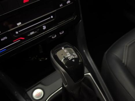 VOLKSWAGEN T-Cross 1.4 4P 250 TSI FLEX HIGHLINE AUTOM�TICO, Foto 13