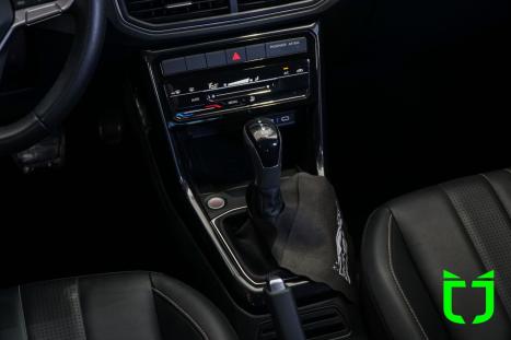 VOLKSWAGEN T-Cross 1.4 4P 250 TSI FLEX HIGHLINE AUTOM�TICO, Foto 18