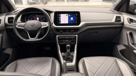 VOLKSWAGEN T-Cross 1.0 4P 200 TSI FLEX COMFORTLINE AUTOM�TICO, Foto 8