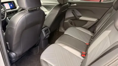 VOLKSWAGEN T-Cross 1.0 4P 200 TSI FLEX COMFORTLINE AUTOM�TICO, Foto 15