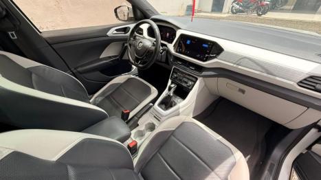 VOLKSWAGEN T-Cross 1.4 4P 250 TSI FLEX HIGHLINE AUTOM�TICO, Foto 15
