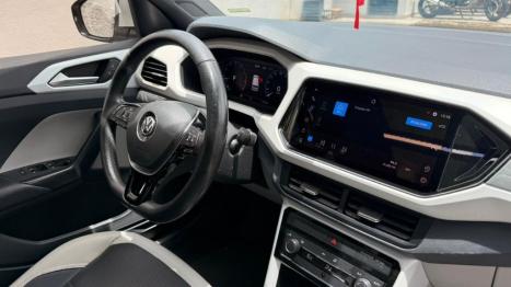 VOLKSWAGEN T-Cross 1.4 4P 250 TSI FLEX HIGHLINE AUTOM�TICO, Foto 16