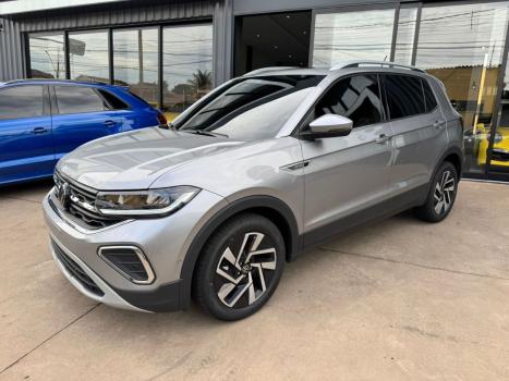 VOLKSWAGEN T-Cross 1.4 4P 250 TSI FLEX HIGHLINE AUTOM�TICO, Foto 3