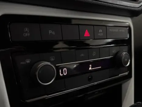 VOLKSWAGEN T-Cross 1.4 4P 250 TSI FLEX HIGHLINE AUTOM�TICO, Foto 11