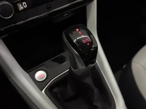 VOLKSWAGEN T-Cross 1.4 4P 250 TSI FLEX HIGHLINE AUTOM�TICO, Foto 12