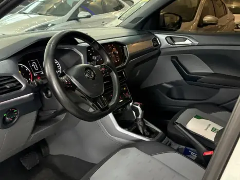 VOLKSWAGEN T-Cross 1.0 4P 200 TSI FLEX COMFORTLINE AUTOM�TICO, Foto 7