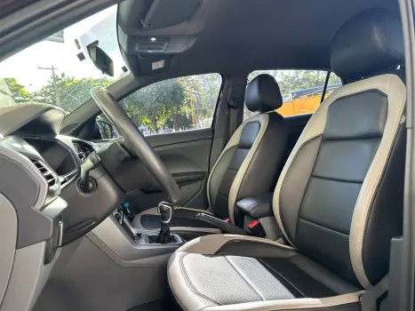 VOLKSWAGEN T-Cross 1.0 4P 200 TSI FLEX COMFORTLINE AUTOM�TICO, Foto 6