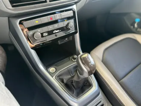 VOLKSWAGEN T-Cross 1.0 4P 200 TSI FLEX COMFORTLINE AUTOM�TICO, Foto 9