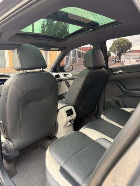VOLKSWAGEN T-Cross 1.4 4P 250 TSI FLEX HIGHLINE AUTOM�TICO, Foto 7