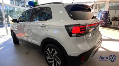 VOLKSWAGEN T-Cross 1.0 4P 200 TSI FLEX COMFORTLINE AUTOM�TICO, Foto 4