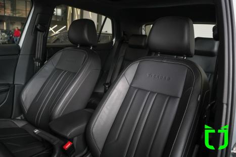 VOLKSWAGEN T-Cross 1.4 4P 250 TSI FLEX HIGHLINE AUTOM�TICO, Foto 27
