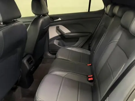 VOLKSWAGEN T-Cross 1.4 4P 250 TSI FLEX HIGHLINE AUTOM�TICO, Foto 12