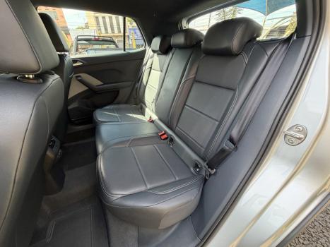 VOLKSWAGEN T-Cross 1.4 4P 250 TSI FLEX HIGHLINE AUTOM�TICO, Foto 13