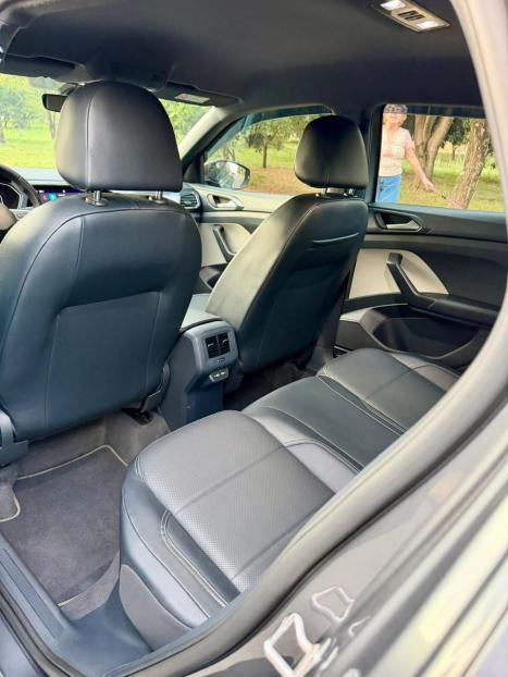 VOLKSWAGEN T-Cross 1.4 4P 250 TSI FLEX HIGHLINE AUTOM�TICO, Foto 15