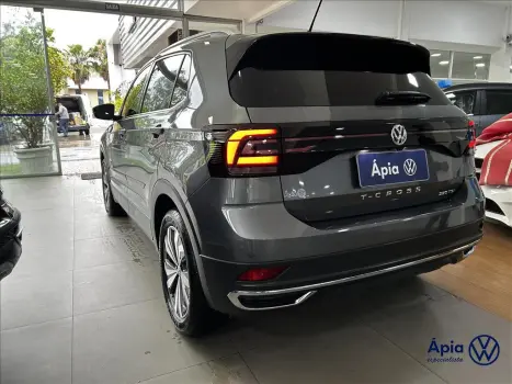 VOLKSWAGEN T-Cross 1.4 4P 250 TSI FLEX HIGHLINE AUTOM�TICO, Foto 4