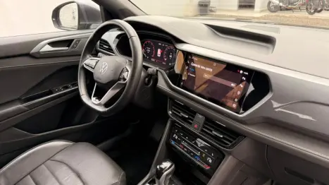 VOLKSWAGEN Taos 1.4 16V 4P FLEX 250 TSI HIGHLINE AUTOM�TICO, Foto 14