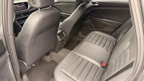 VOLKSWAGEN Taos 1.4 16V 4P FLEX 250 TSI HIGHLINE AUTOM�TICO, Foto 15