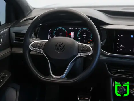 VOLKSWAGEN Taos 1.4 16V 4P FLEX 250 TSI HIGHLINE AUTOM�TICO, Foto 16