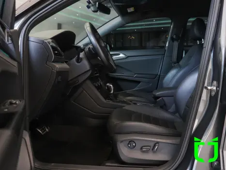 VOLKSWAGEN Taos 1.4 16V 4P FLEX 250 TSI HIGHLINE AUTOM�TICO, Foto 17