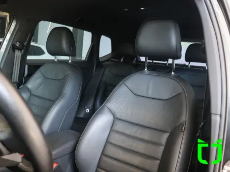 VOLKSWAGEN Taos 1.4 16V 4P FLEX 250 TSI HIGHLINE AUTOM�TICO, Foto 18