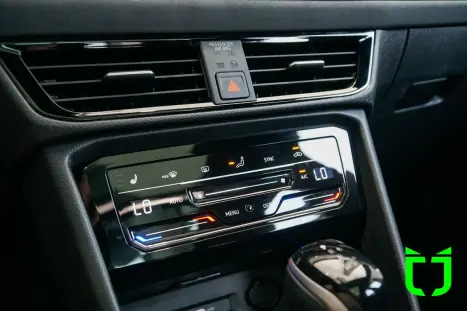 VOLKSWAGEN Taos 1.4 16V 4P FLEX 250 TSI HIGHLINE AUTOM�TICO, Foto 14